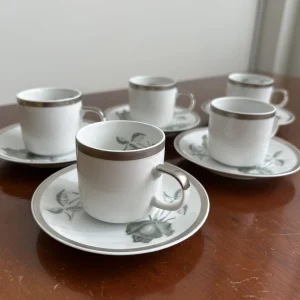 Juego de tazas