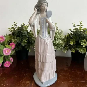 Mujer de la Nao