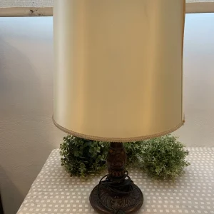 Lámpara de madera