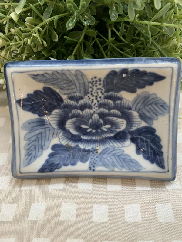 Cenicero oriental - Imagen 2