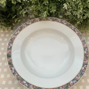Set de cuatro platos hondo filo negro y flores