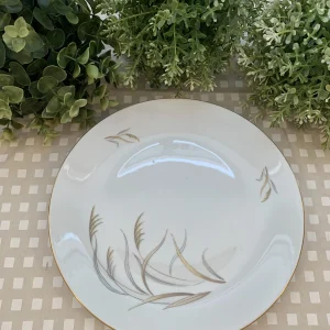Set de cuatro platos llano con filo dorado