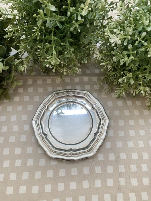 Juego de cinco platos de pan