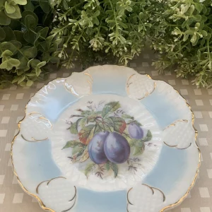 Plato porcelana ciruelas